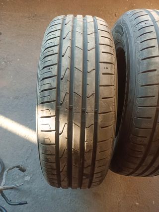 2 Neumáticos Hankook 215/65-16 98V