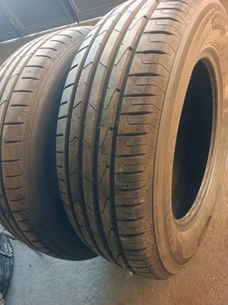 2 Neumáticos Hankook 215/65-16 98V