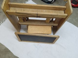 Pupitre escolar de madera plegable