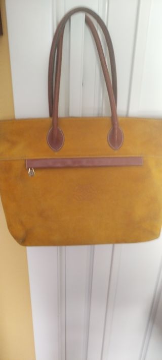 Bolso de ante amarillo y marrón