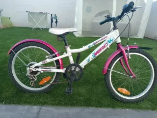 Bicicleta niña 20 blanca y rosa