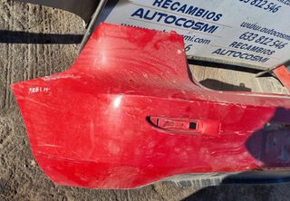 PARAGOLPES TRASERO MAZDA 3 SEDÁN 2005 ROJO