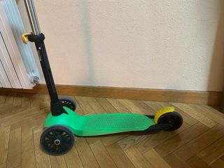 Patinete infantil Decathlon verde 3 ruedas