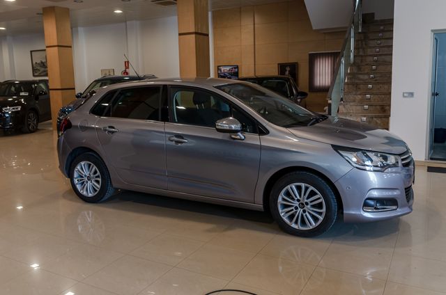 Citroen C4 BlueHDi 120 6v Shine