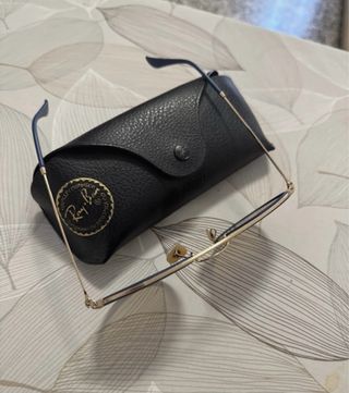 Occhiali da sole Ray-Ban blu e oro con custodia