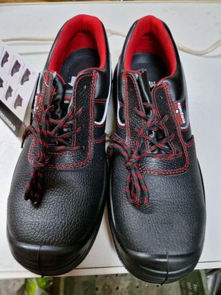 Zapatos de seguridad MON to FRI negros y rojos