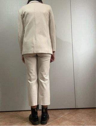 Completo giacca e pantalone color burro / panna