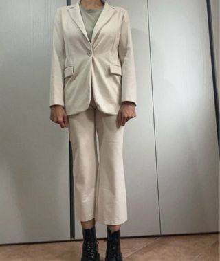 Completo giacca e pantalone color burro / panna