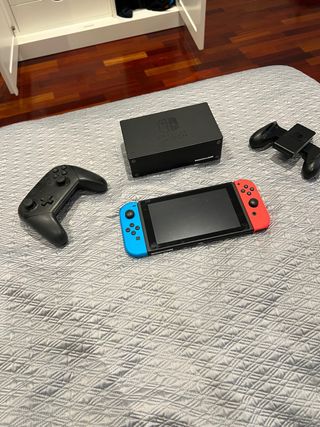 Nintendo Switch Azul/Rojo + Accesorios