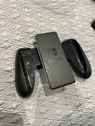 Nintendo Switch Azul/Rojo + Accesorios