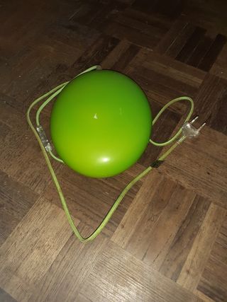 Lámpara esférica verde ver defectillo pintura