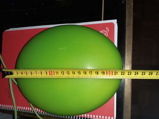 Lámpara esférica verde ver defectillo pintura