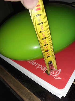 Lámpara esférica verde ver defectillo pintura