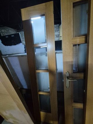 Puertas de madera maciza para casa con marcos