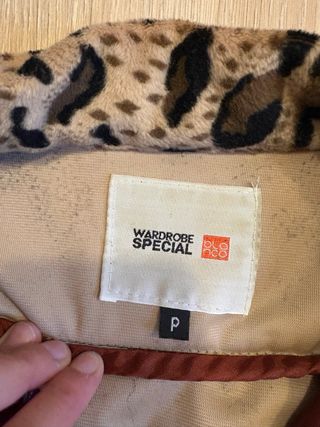 Chaqueta leopardo beige y marrón