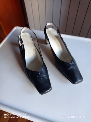 Zapatos de tacón negros slingback