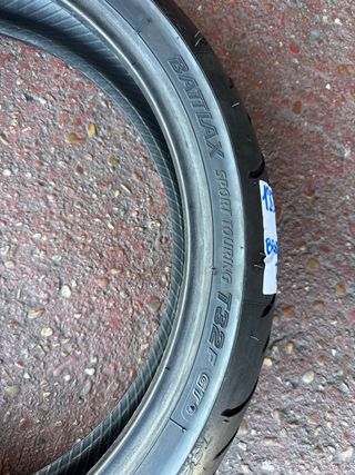 1 Neumático Bridgestone T32 GT 120/70R17 58W