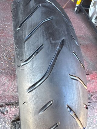 1 Neumático Bridgestone T32 GT 120/70R17 58W