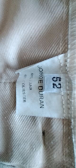Pantalón de hombre, lana y poliéster gris marengo.