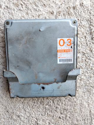 Centralita Suzuki Vitara 16v 33920-57B3