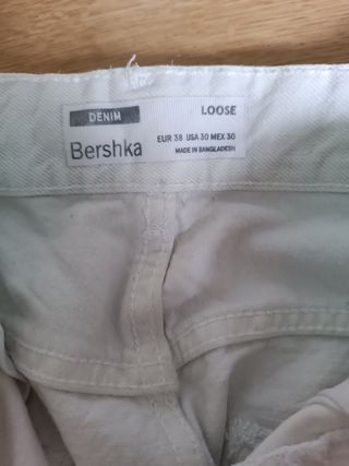Vaqueros Bershka hombre.