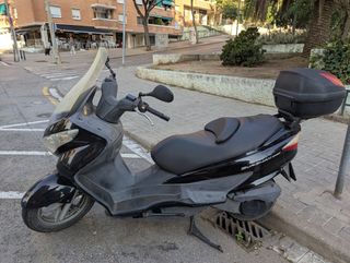 Suzuki Burgman 200