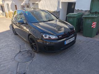 Volkswagen Golf GTI 300CV 