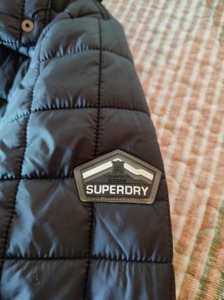 Anorak Superdry negro