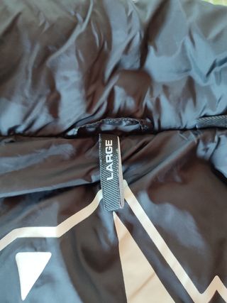 Anorak Superdry negro