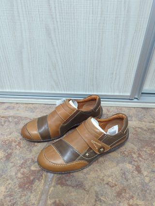 Zapatos de diseño original color marrón talla 36