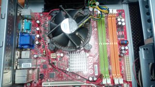 MSI MS-7383 G31M2 V1.0 Placa Base + CPU E2200