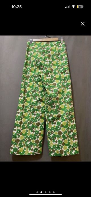 Pantalón Mango flores verde Talla L