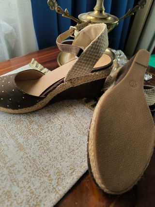 Cuñas esparto tachuelas marrones talla 38