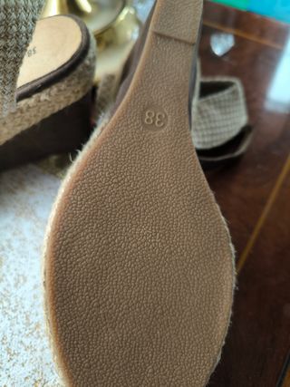 Cuñas esparto tachuelas marrones talla 38