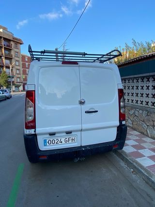 Peugeot Expert 2008