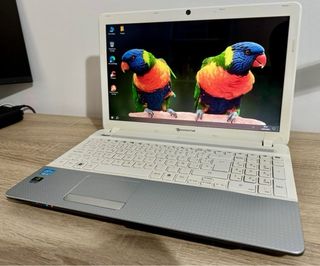 Packard Bell Intel i5 Blanco IMPECABLE