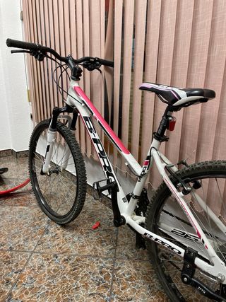 Bicicleta de montaña BH
