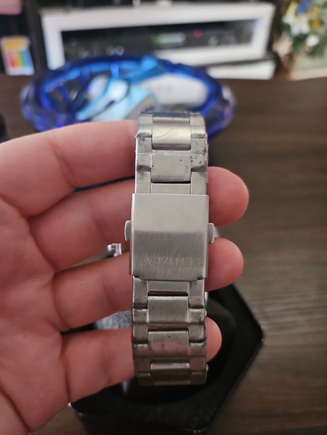 Reloj Citizen Eco-Drive Negro y Plateado