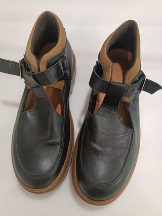 Zapatos Naguisa Talla 38 Negro y Marrón