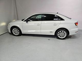 Audi A3 Sedan 1.6 TDI 105cv Attraction
