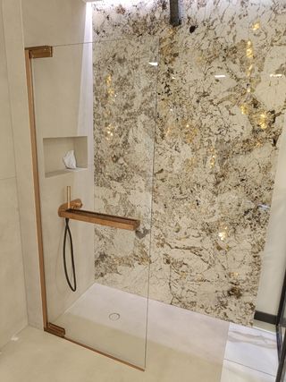 INSTALADOR DE MAMPARAS DE BAÑO