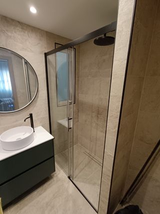 INSTALADOR DE MAMPARAS DE BAÑO