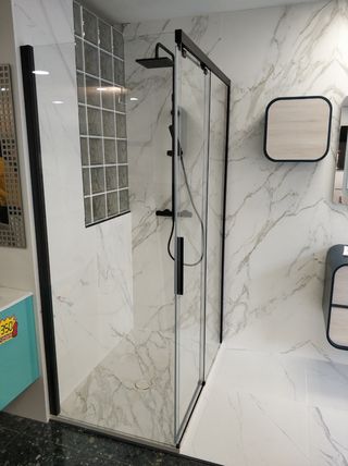 INSTALADOR DE MAMPARAS DE BAÑO