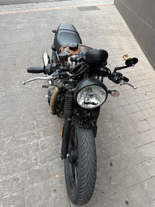 Triumph Speed Twin 900 2023 - como nueva 