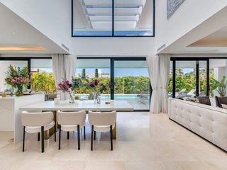 Chalet en alquiler en Los Naranjos - Las Brisas en Marbella