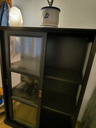 Lote Muebles Varios: Armarios, Cómoda, vitrinas