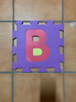 Suelo puzzle letras y números
