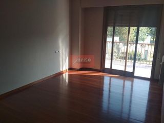 Chalet en alquiler en Universidad en Ourense