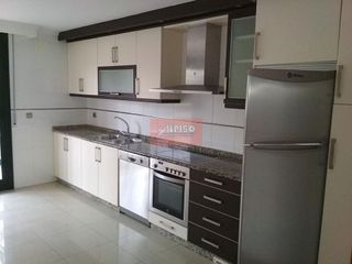 Chalet en alquiler en Universidad en Ourense