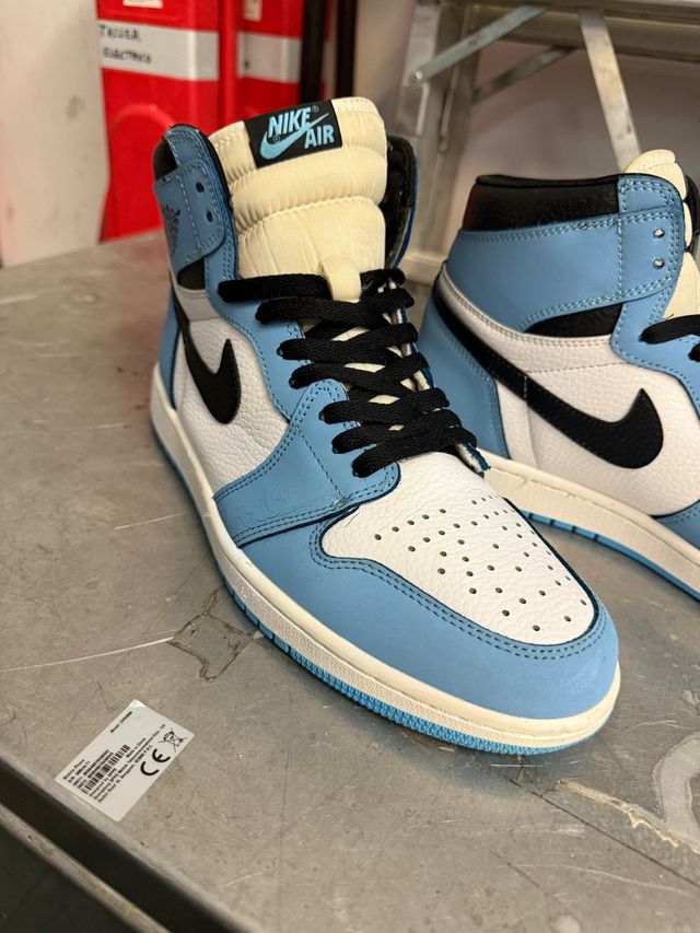 Air Jordan 1 High Azul y Blanco